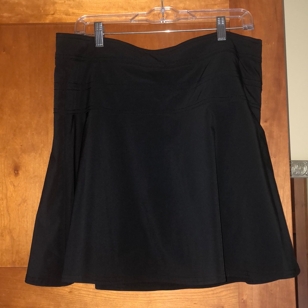 Athleta dry fit skort